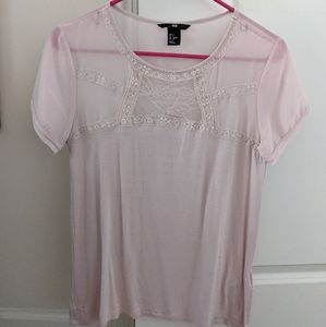 H&M light pink blouse